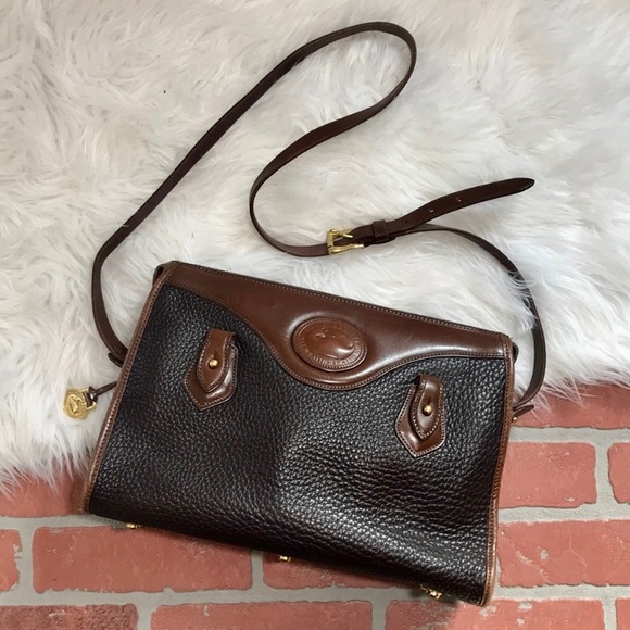 Dooney & Bourke Handbags - Vintage Dooney & Bourke leather shoulderbag